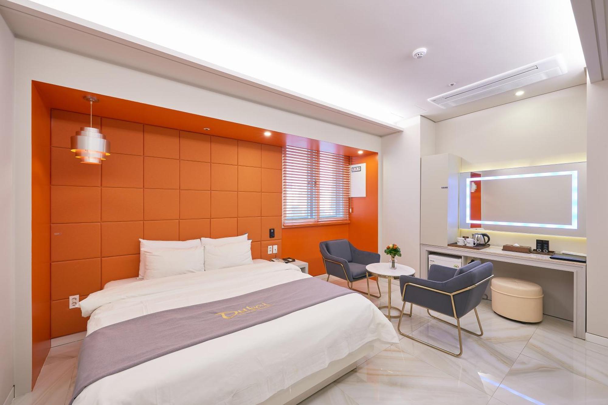 Dubai Hotel Gwangju Metropolitan City Exterior photo
