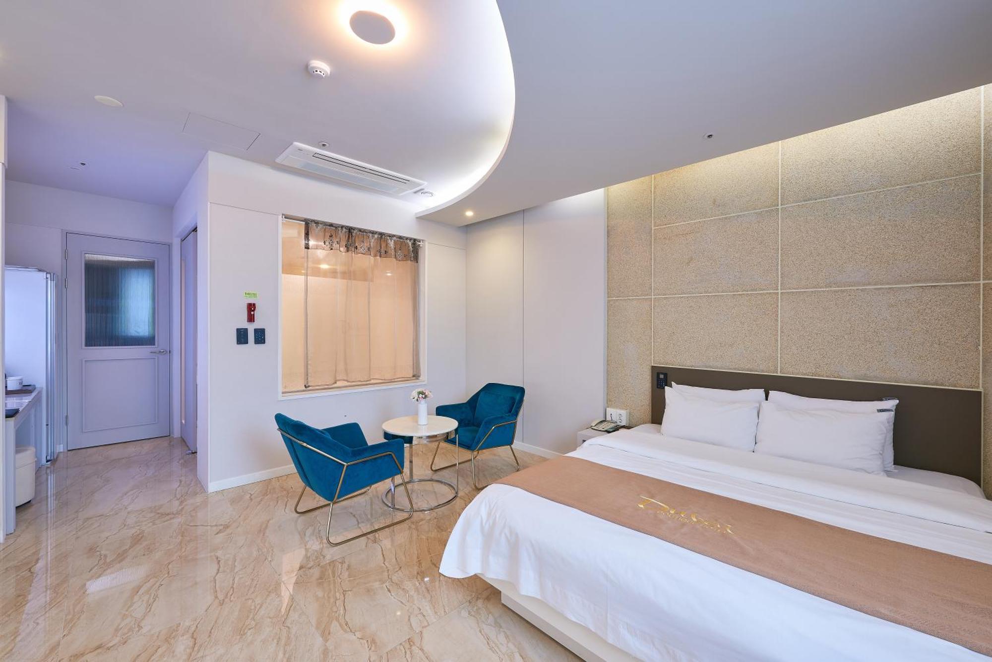 Dubai Hotel Gwangju Metropolitan City Exterior photo